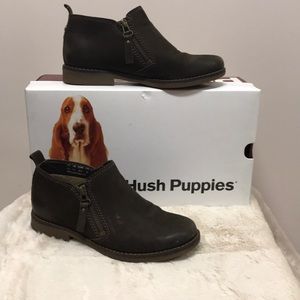 Hush Puppies dark brown unbuckle size 6.5